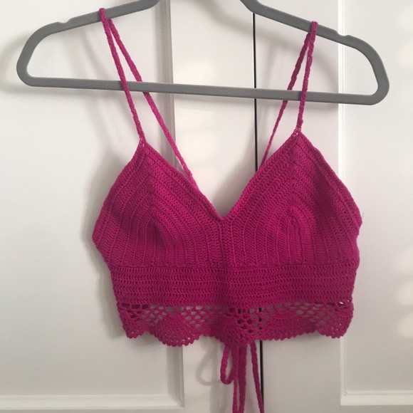 Forever 21 Tops - MAGENTA CROCHETED CROP TOP